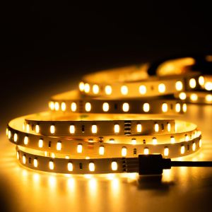 24V High-Power LED Streifen – warmweiß – 70 LEDs je Meter – alle 10cm teilbar 24V High-Power LED Streifen – warmweiß – 70 LEDs je Meter – alle 10cm teilbar