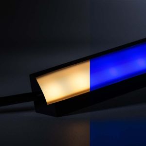 24V Black Line LED Eckleiste - RGBWW (RGB + warmweiß) - schwarze Abdeckung 24V Black Line LED Eckleiste - RGBWW (RGB + warmweiß) - schwarze Abdeckung