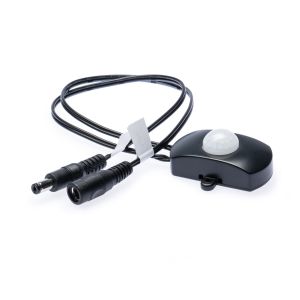 Infrarot Bewegungsmelder mit DC Stecker- und buchse, 5-24V, max 3,5A, schwarz Infrarot Bewegungsmelder mit DC Stecker- und buchse, 5-24V, max 3,5A, schwarz