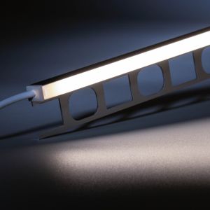 24V wasserfeste Fliesen LED Leiste schmal - Neutralweiß - diffuse Abdeckung - IP65 24V wasserfeste Fliesen LED Leiste schmal - Neutralweiß - diffuse Abdeckung - IP65