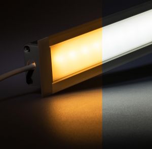 24V Aluminium Einbau LED Leiste – einstellbare Farbtemperatur – diffuse Abdeckung 24V Aluminium Einbau LED Leiste – einstellbare Farbtemperatur – diffuse Abdeckung